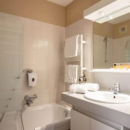 Parkhotel Airport Hotel 3*