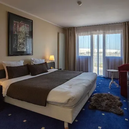 Parkhotel Airport Hotel 3*